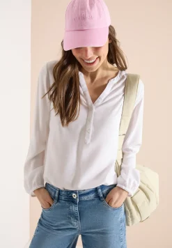 Cap mit Stickerei