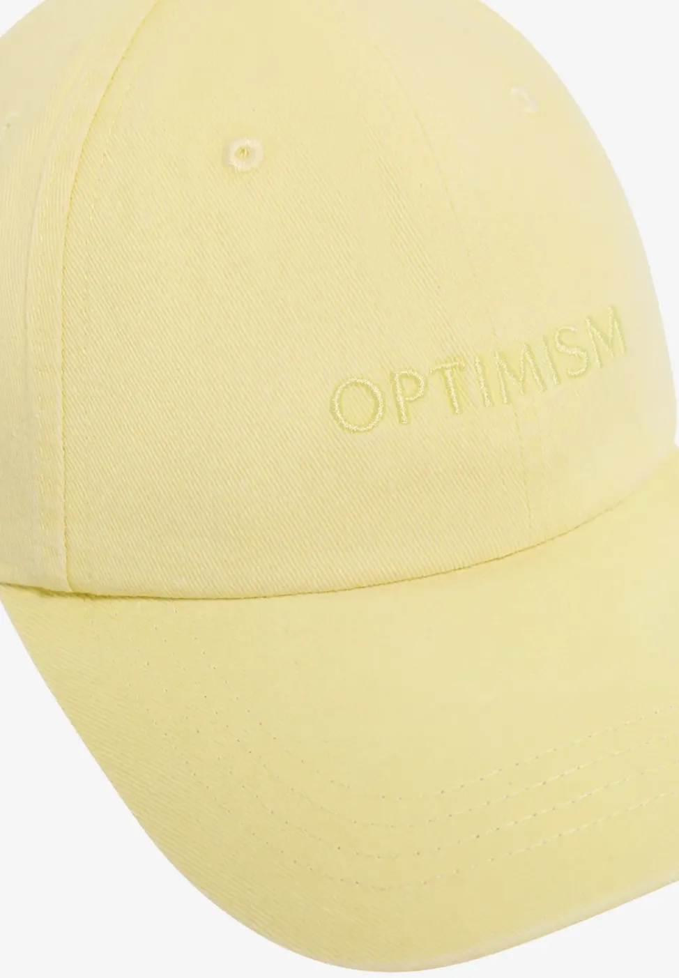 Cap mit Stickerei