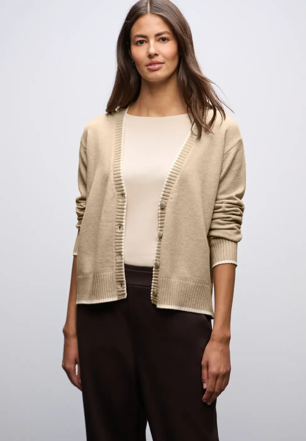Cardigan mit Kontrastdetails