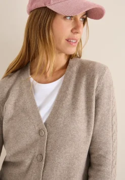 Cardingan mit Strickdetails