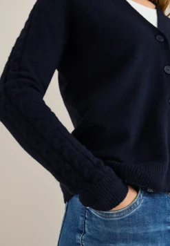 Cardingan mit Strickdetails