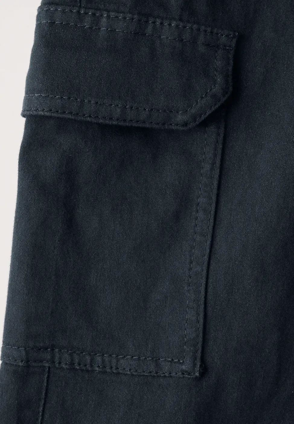 Cargo-Hose im Washed-Look