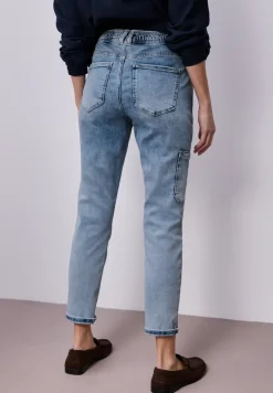 Cargo Jeans