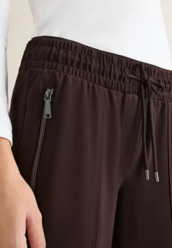 Casual Fit Hose