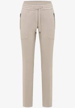 Casual Fit Hose