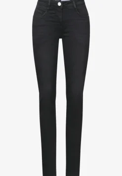 Casual Fit Jeans