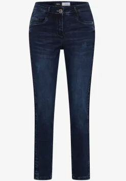 Casual Fit Jeans