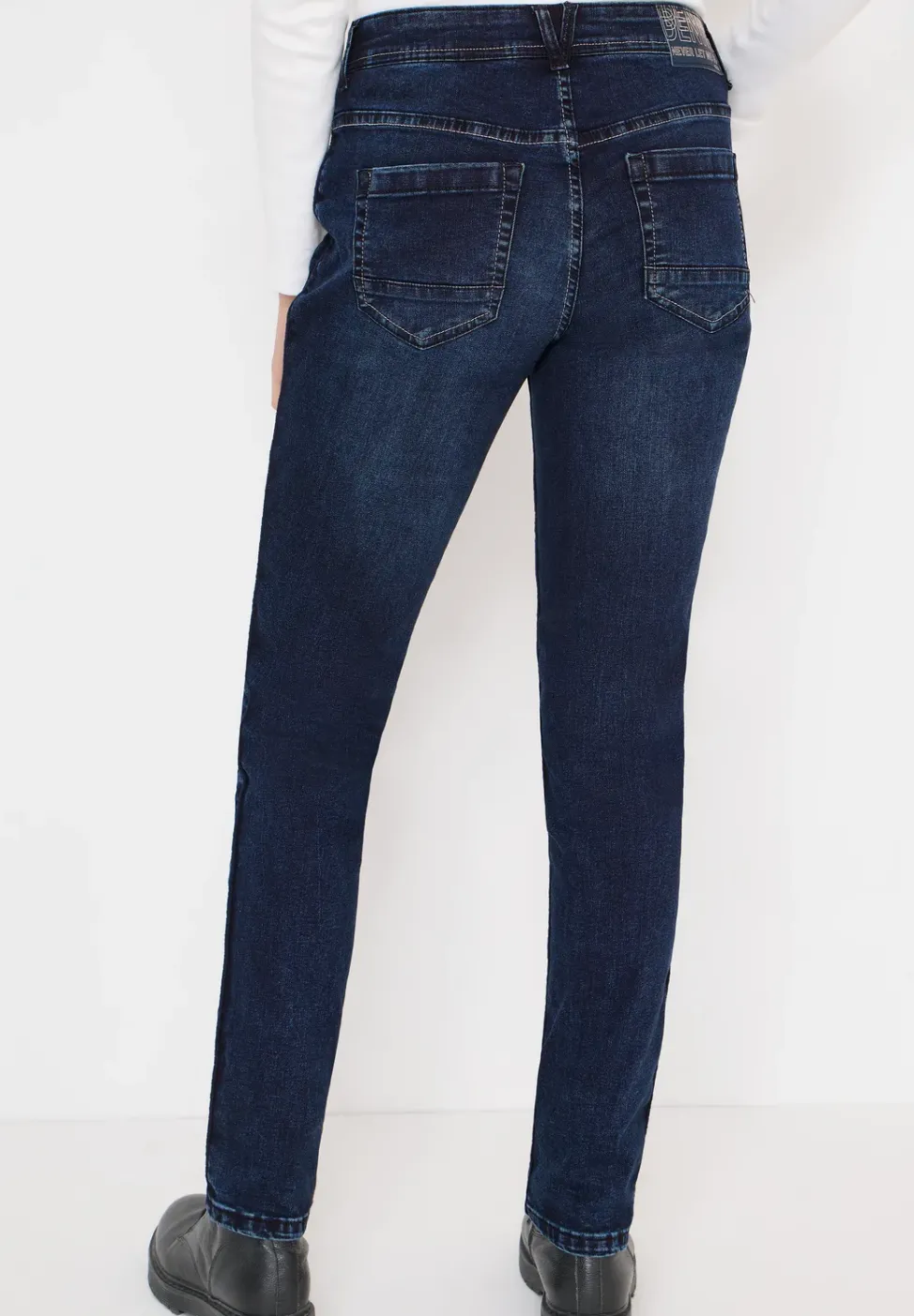 Casual Fit Jeans