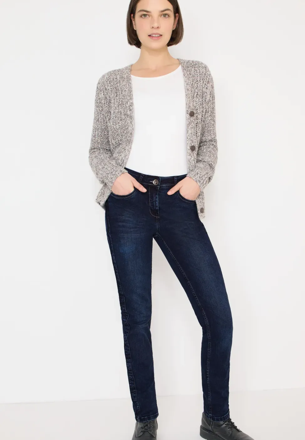 Casual Fit Jeans