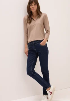 Casual Fit Rinsed Jeans