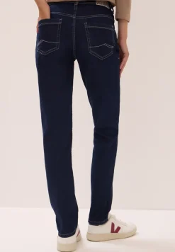 Casual Fit Rinsed Jeans