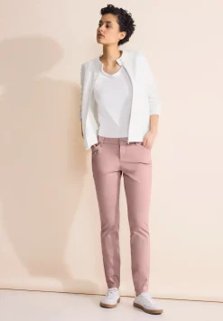 Casual Fit Hose
