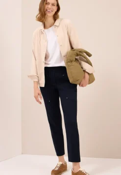 Casual Fit Hose