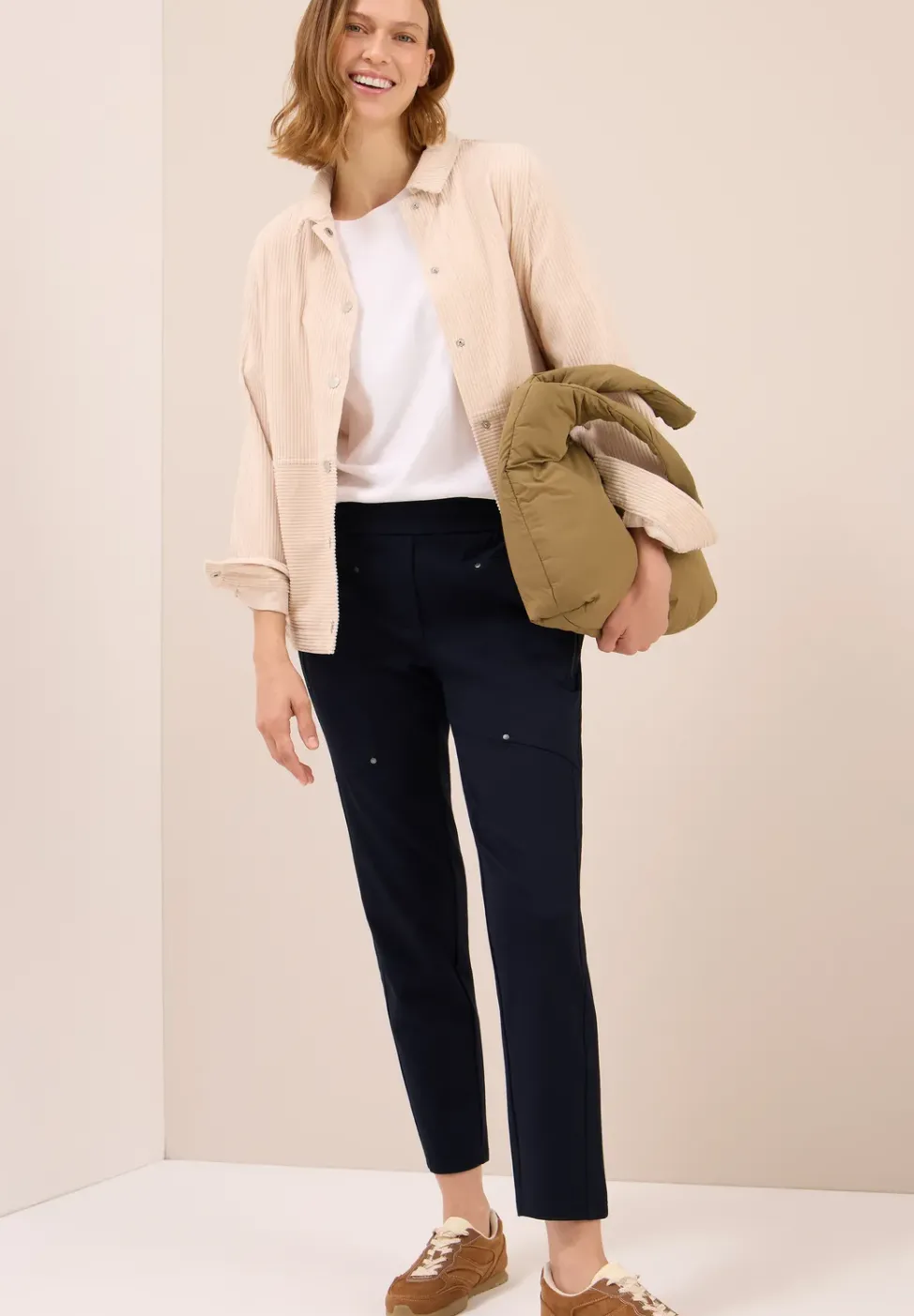 Casual Fit Hose