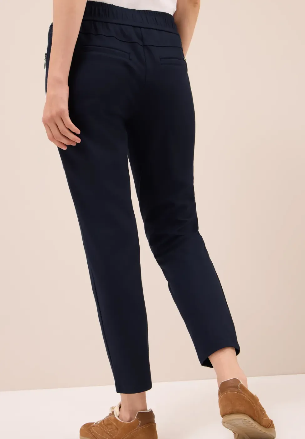 Casual Fit Hose