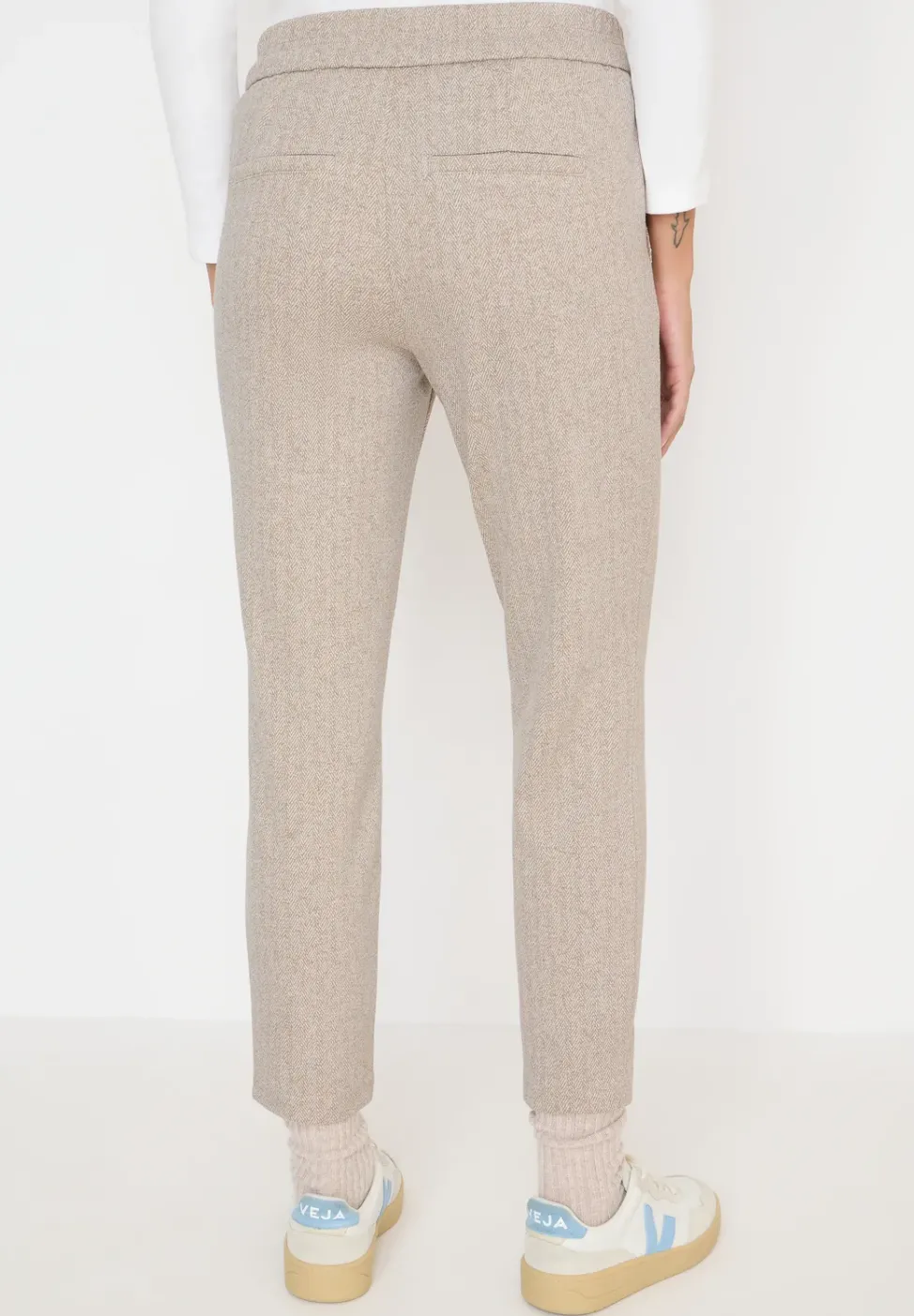 Casual Fit Hose