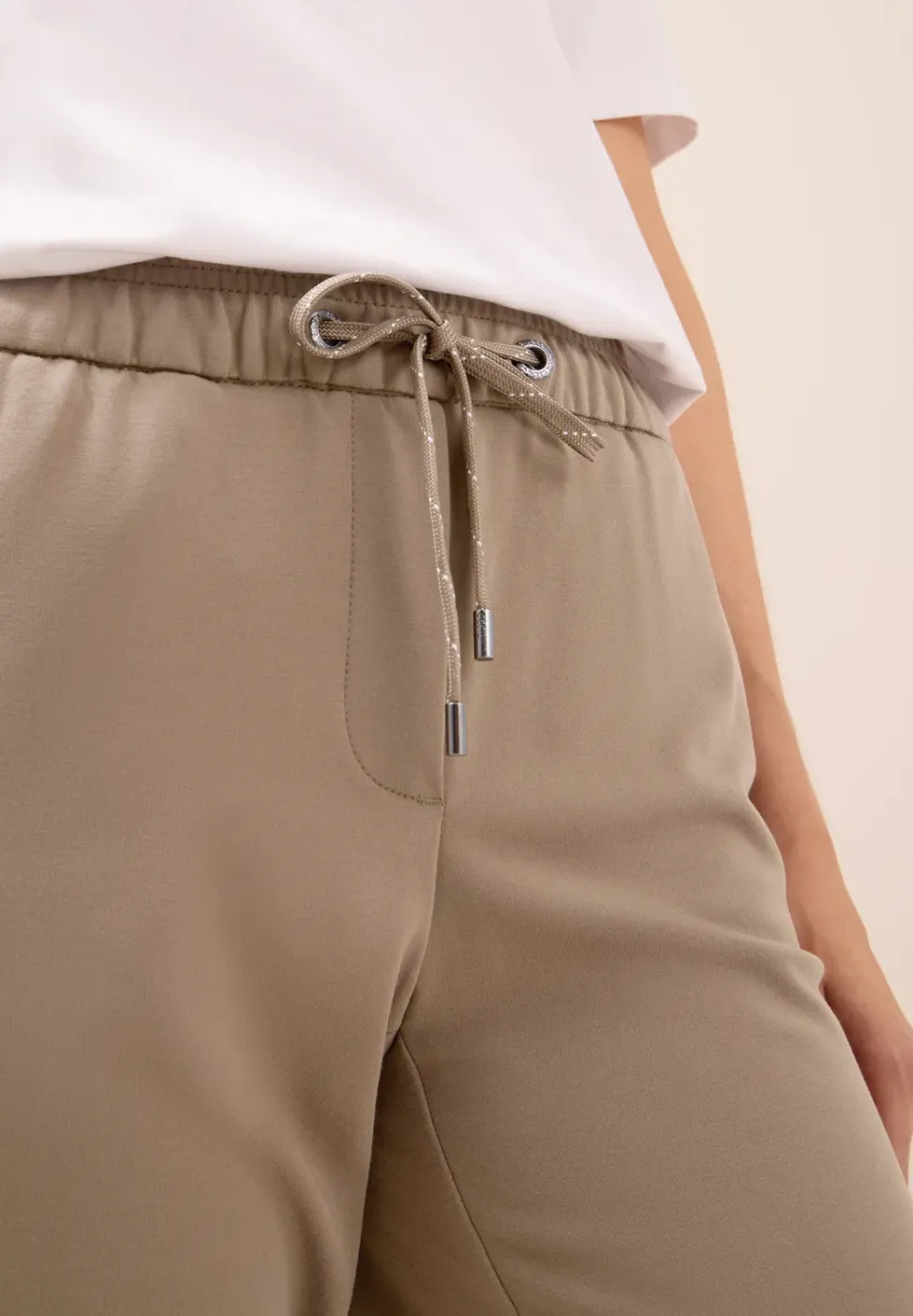 Casual Fit Hose