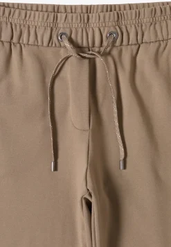 Casual Fit Hose