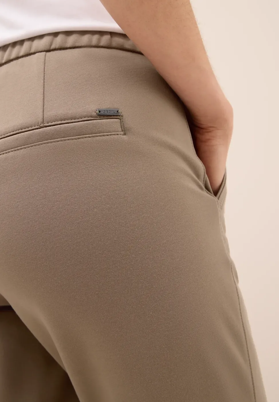 Casual Fit Hose