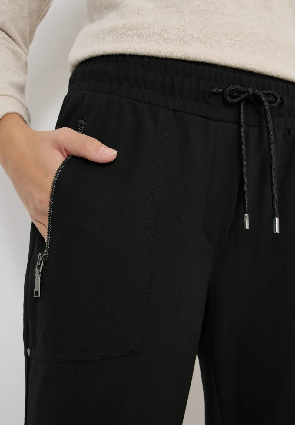 Casual Fit Hose