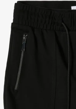 Casual Fit Hose