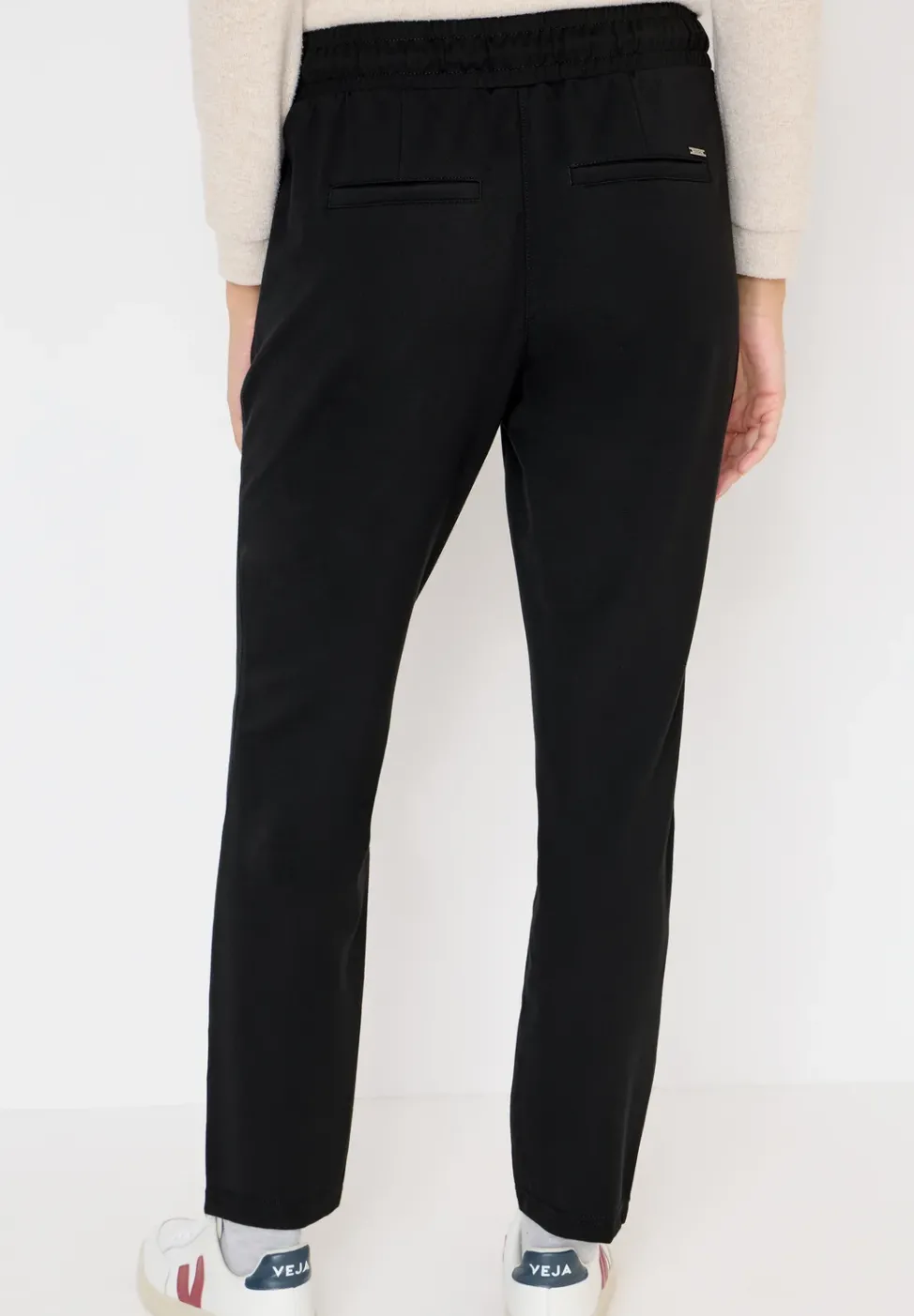 Casual Fit Hose