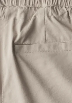 Casual Fit Hose