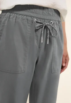 Casual Fit Hose