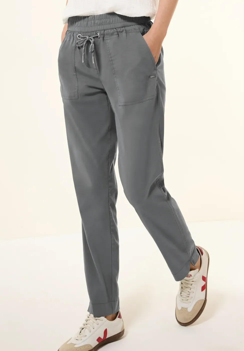 Casual Fit Hose