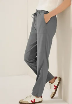 Casual Fit Hose