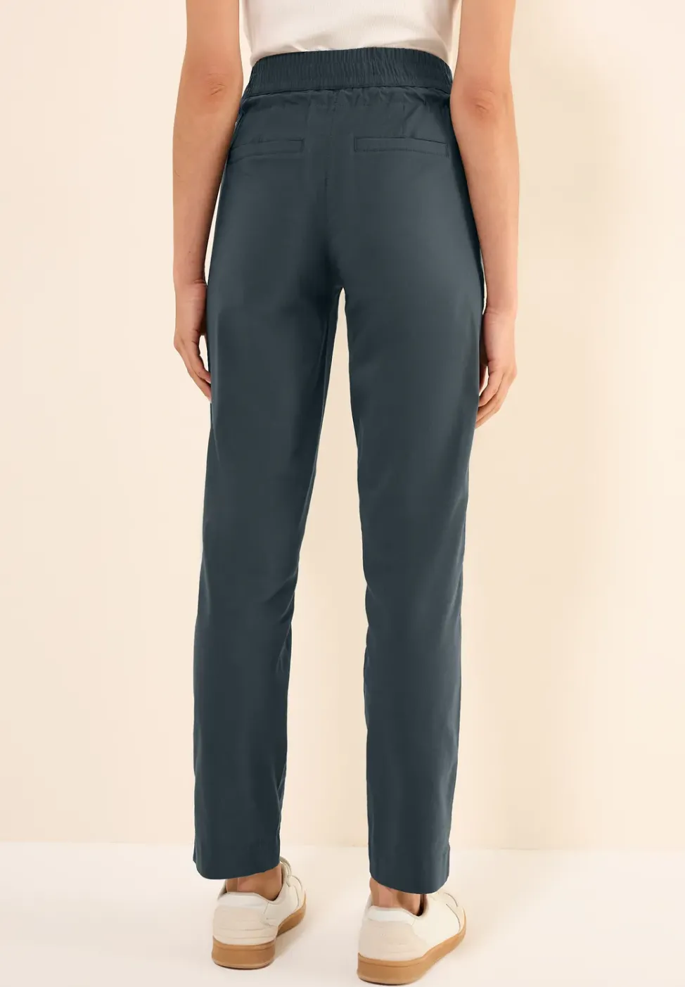 Casual Fit Hose