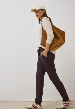 Casual Fit Hose
