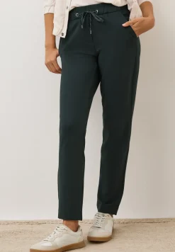 Casual Fit Hose