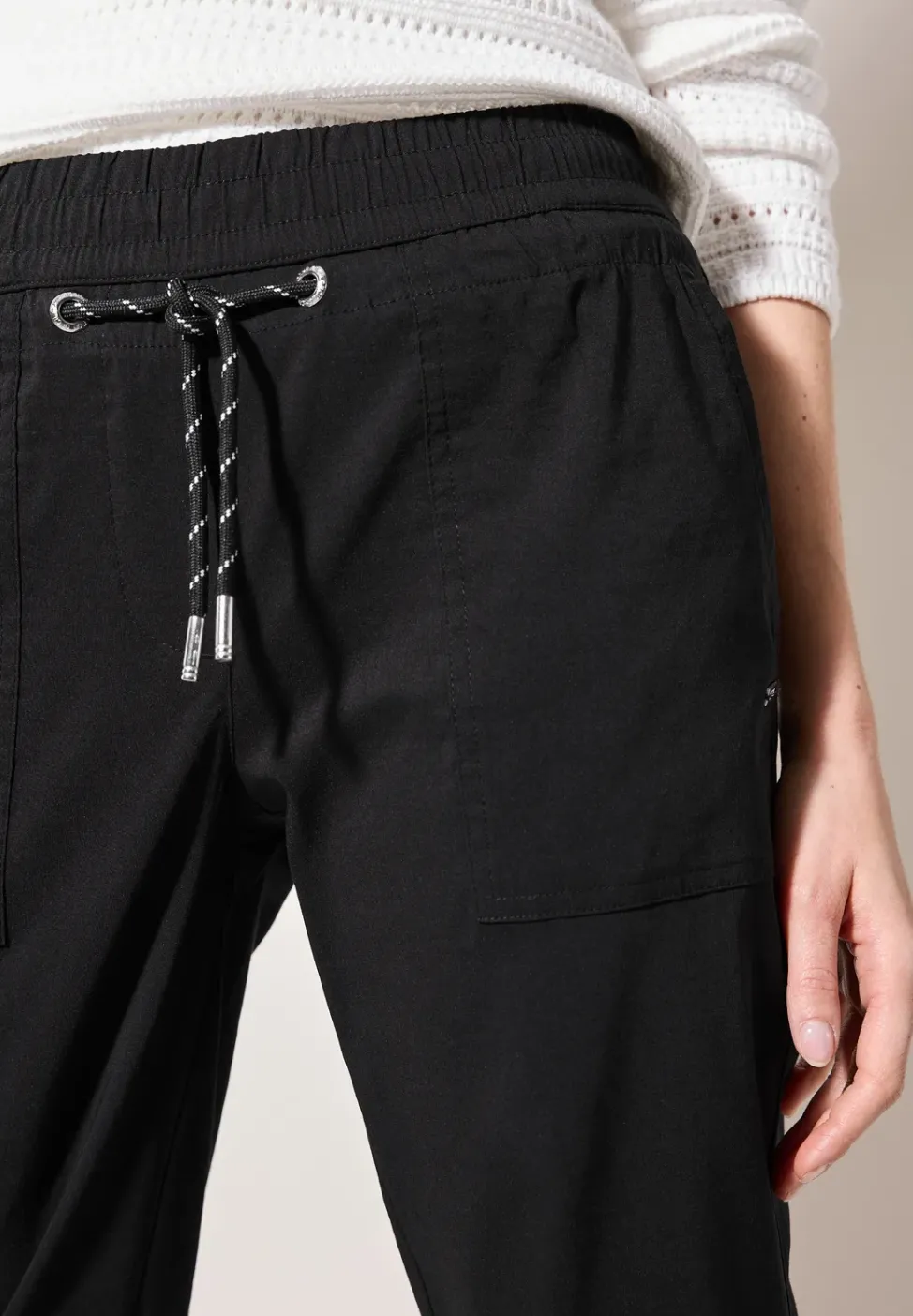 Casual Fit Hose