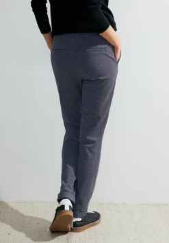 Casual Fit Hose