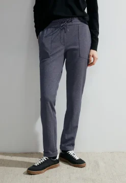 Casual Fit Hose