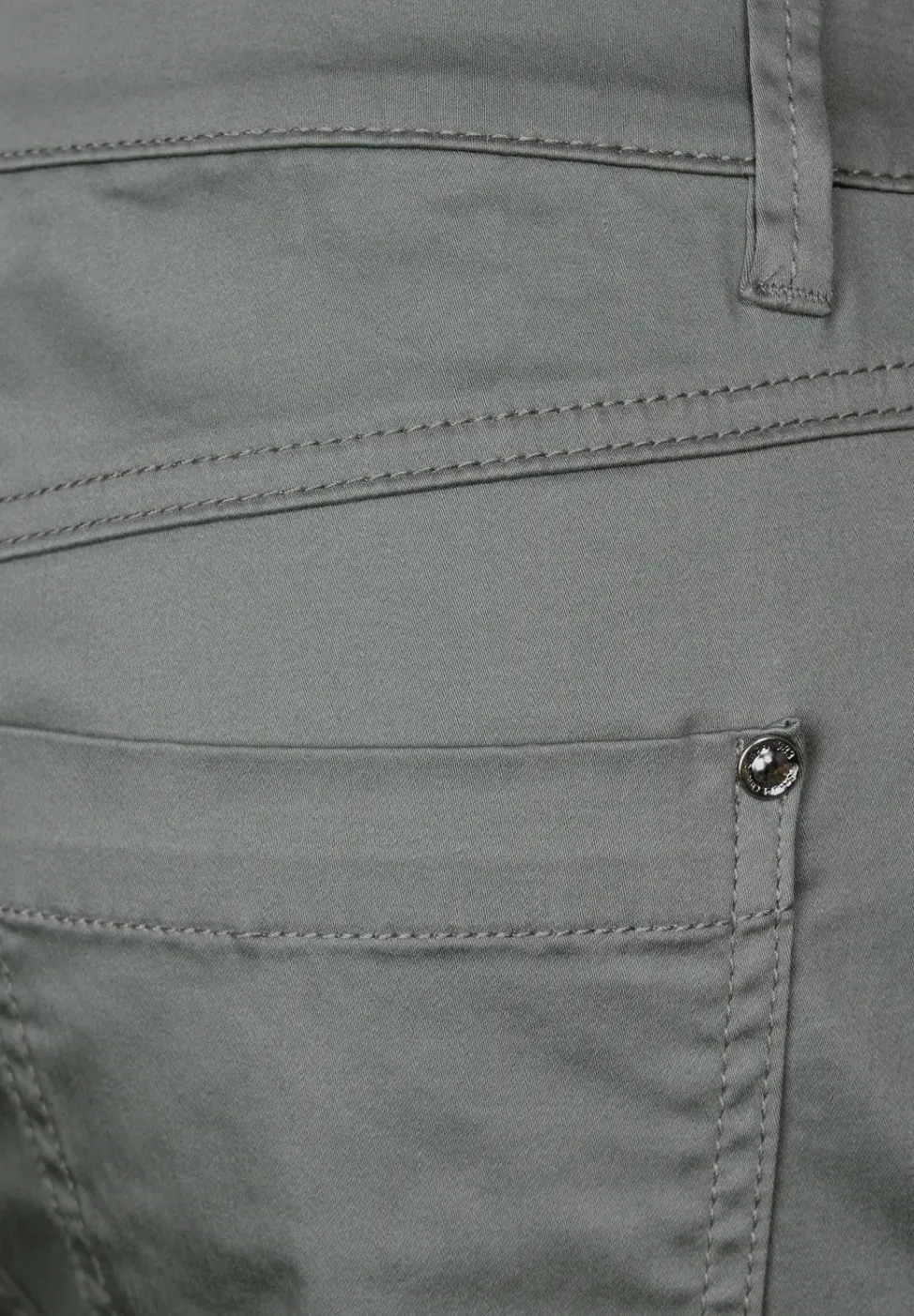 Casual Fit Hose