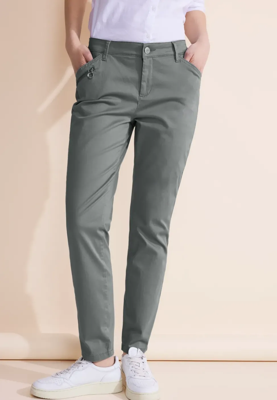 Casual Fit Hose