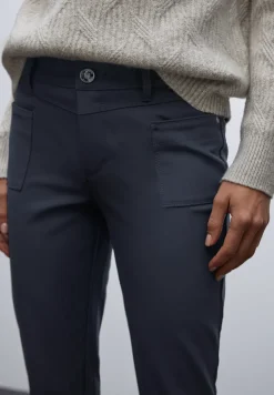 Casual Fit Hose