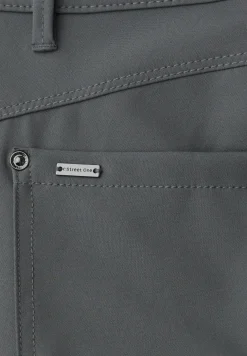 Casual Fit Hose