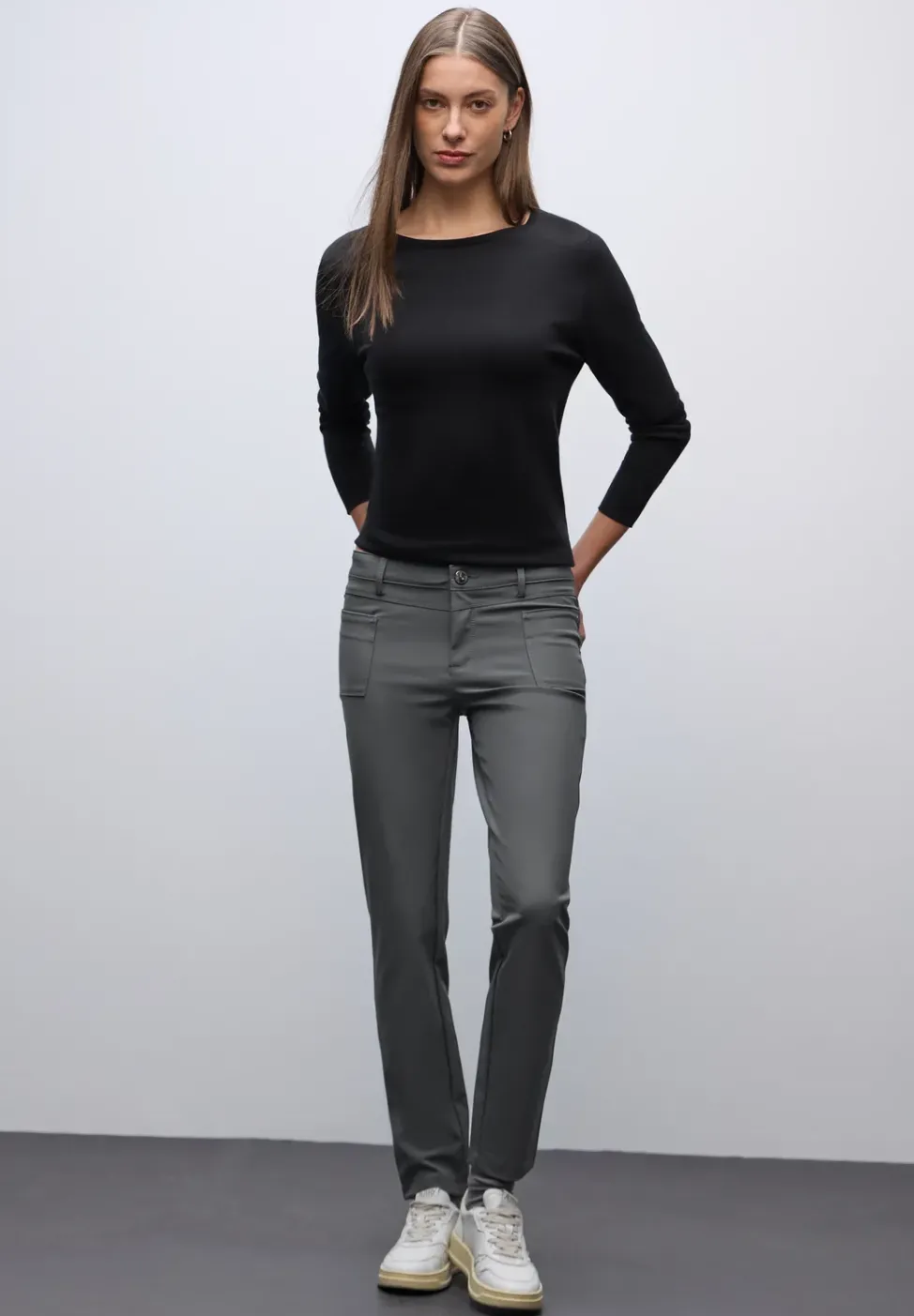 Casual Fit Hose