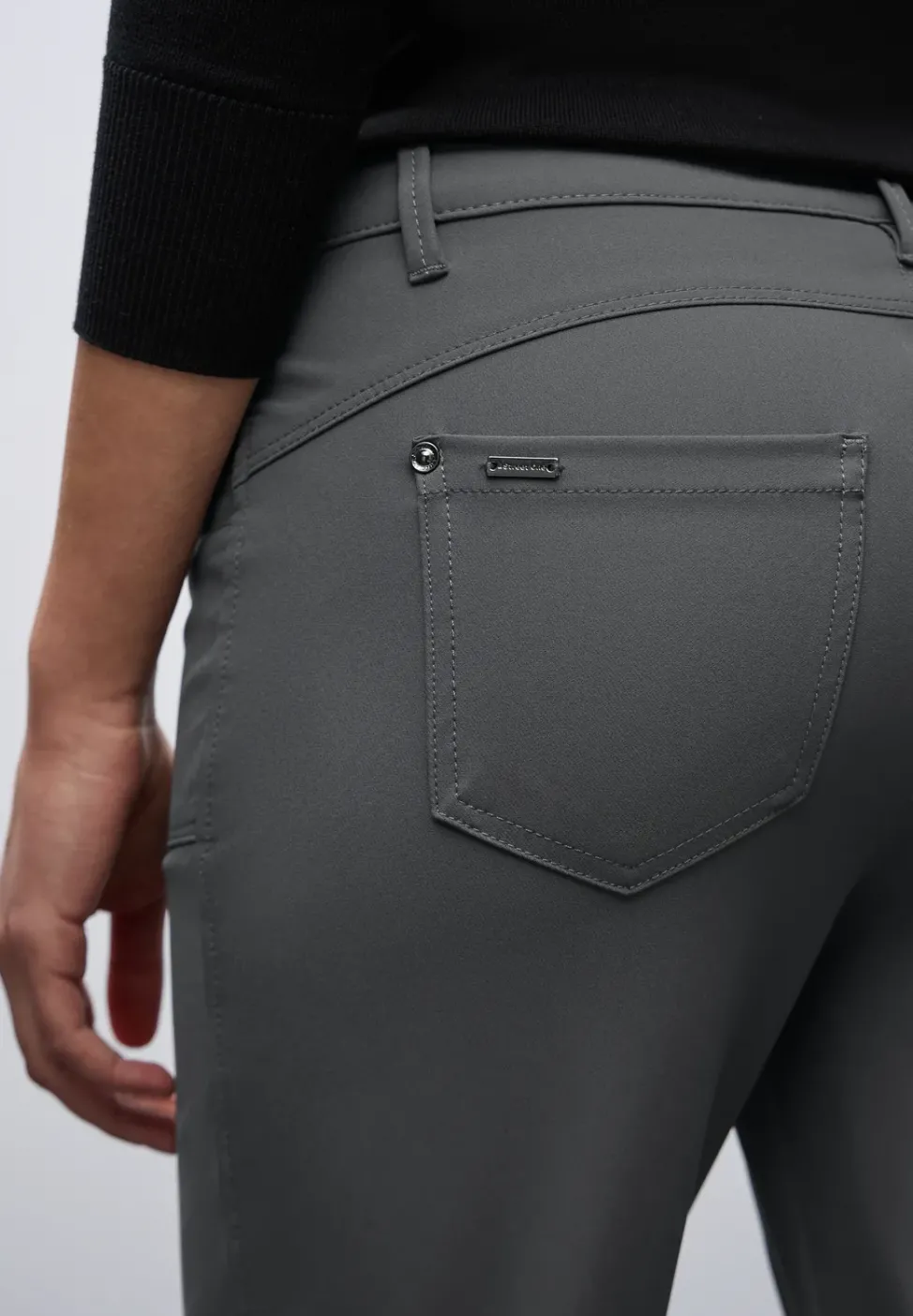 Casual Fit Hose