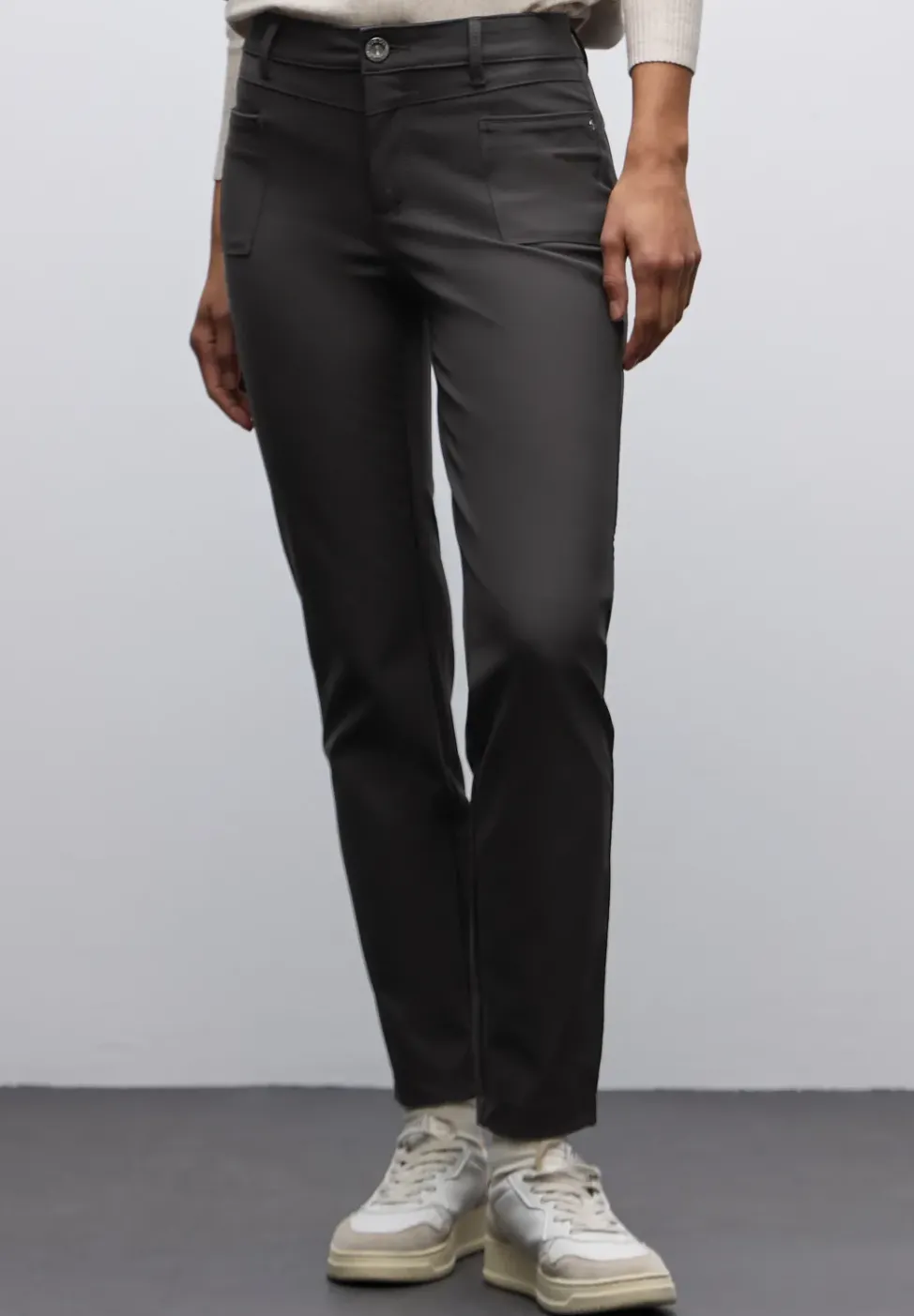 Casual Fit Hose