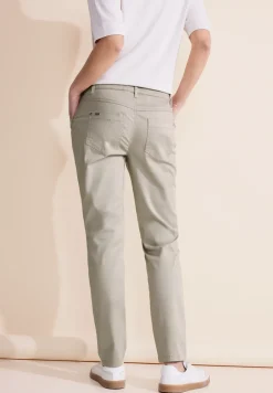 Casual Fit Hose