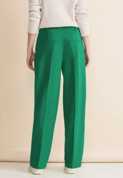 Casual Fit Hose