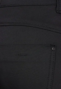 Casual Fit Hose