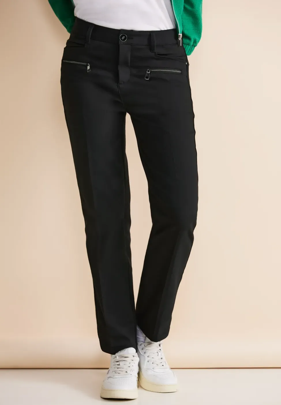 Casual Fit Hose