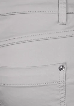 Casual Fit Hose
