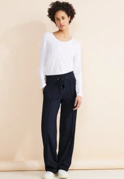 Casual Fit Hose
