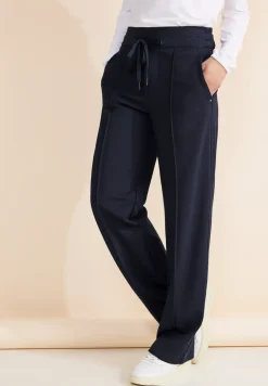 Casual Fit Hose